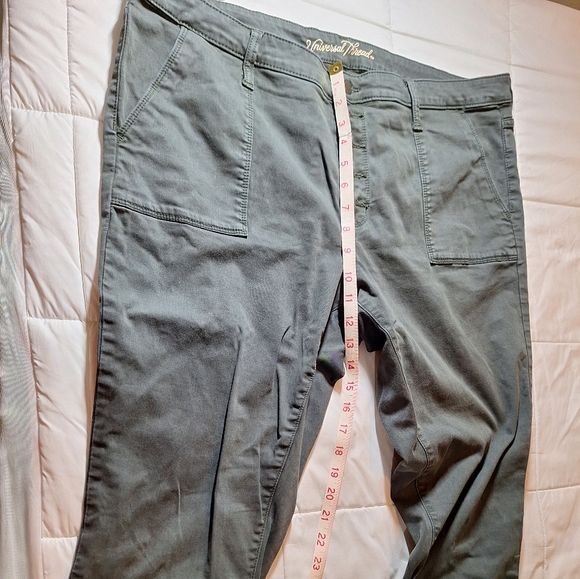 Universal Thread green slim fit button fly sz 18 - Picture 2 of 5